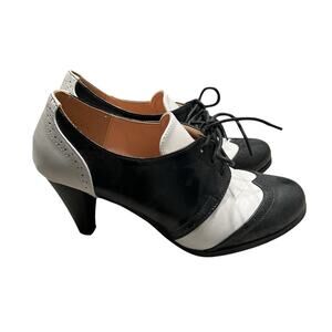 CHASE & CHLOE Dora-5 wingtip  saddle shoe pumps black white sz 10
